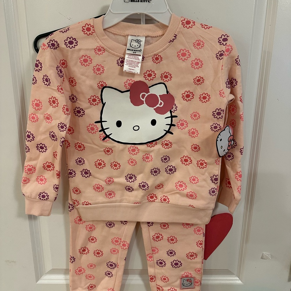 Hello Kitty Floral Peach Pajama Set